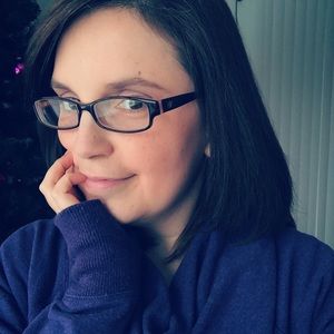 Meet your super cool and fun Posher, Rebecca!